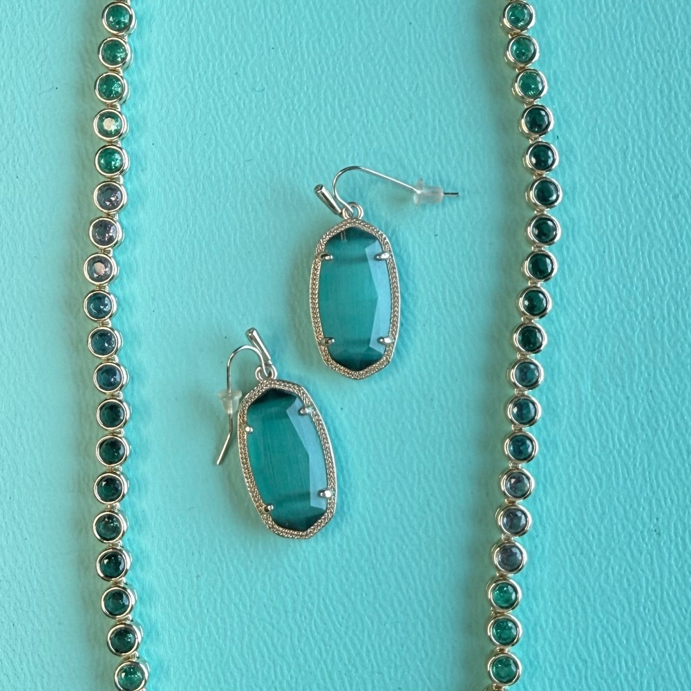 Kendra Scott Gold and Emerald Jewelry Set